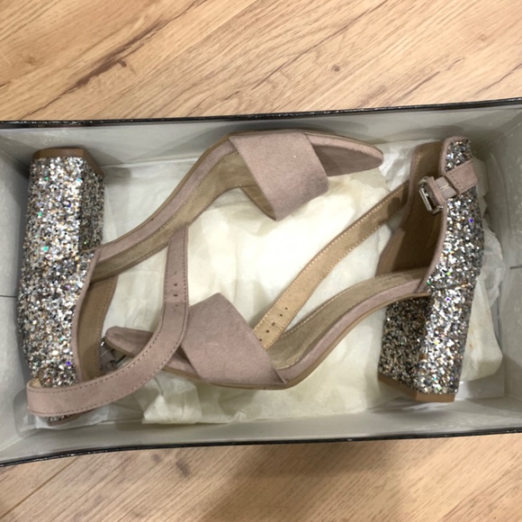 Sparkly block heel - Picture 2 of 3